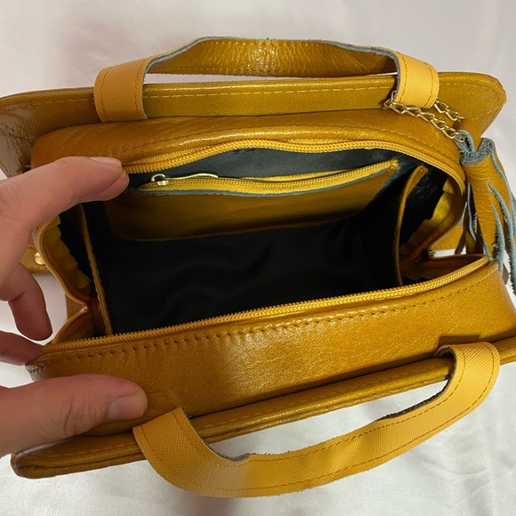 Real Leather Purse - Picture 6 of 6